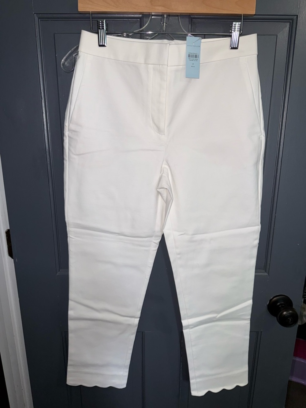 Ann Taylor White The Ankle Pant Size 4 Petite